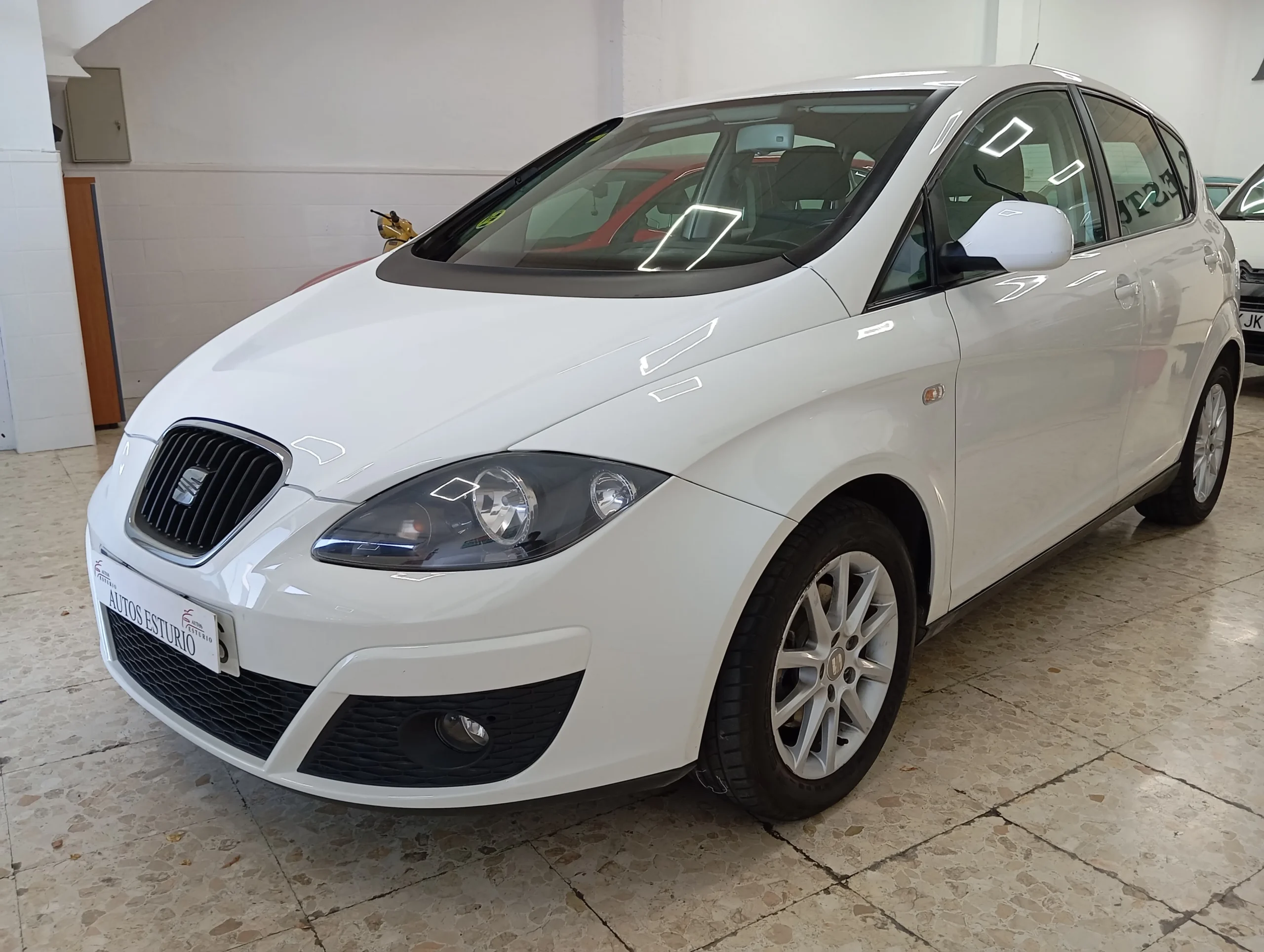 Img 20260605 185420 | AUTOS ESTURIO SOCIEDAD LIMITADA